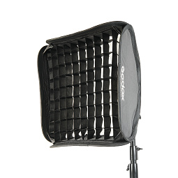 Софтбокс Godox SFGV5050 для накамерных вспышек с сотами Софтбокс Godox SFGV5050 для накамерных вспышек с сотами